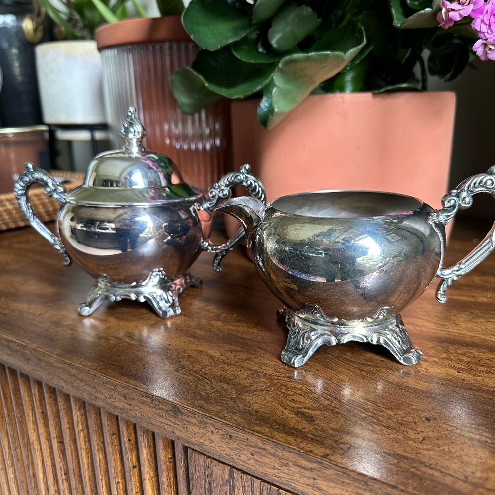 Oneida Silver Sugar and Creamer Set